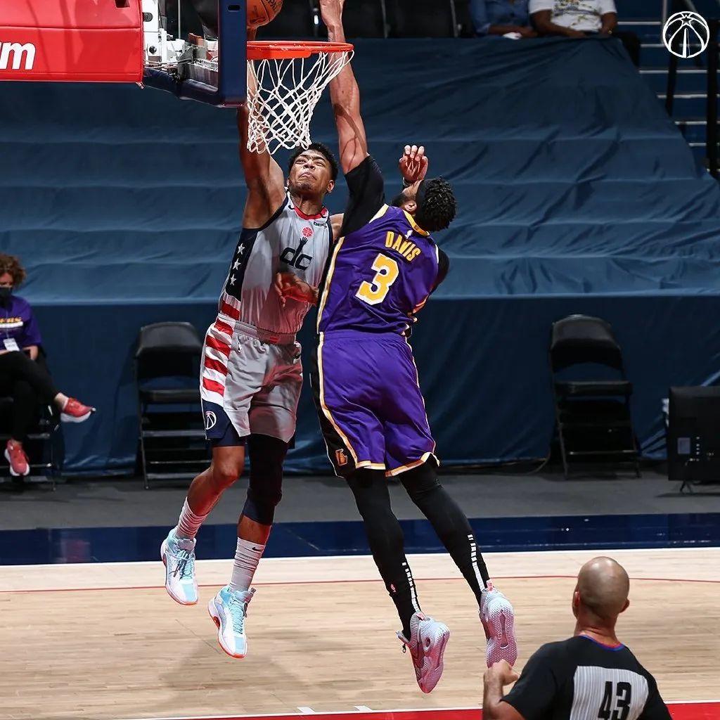 转折点新奥尔良鹈鹕临场应变，国王杯赛后攻防权衡，底气十足，年轻球员得到机会的简单介绍