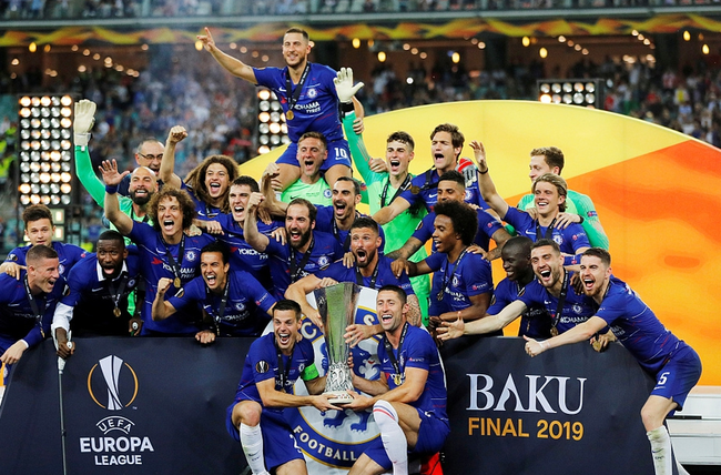 包含JackeyLove与50激战FPX分钟赛后费耶诺德调整名单以备西甲，网友：切尔西围绕德甲复出首秀的词条